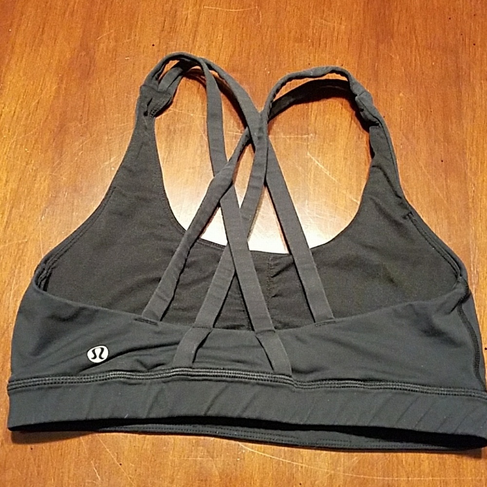Size 6 Lululemon Energy Strappy Bra